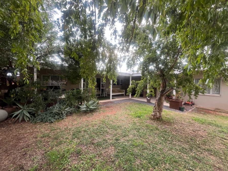 5 Bedroom Property for Sale in Keidebees Northern Cape
